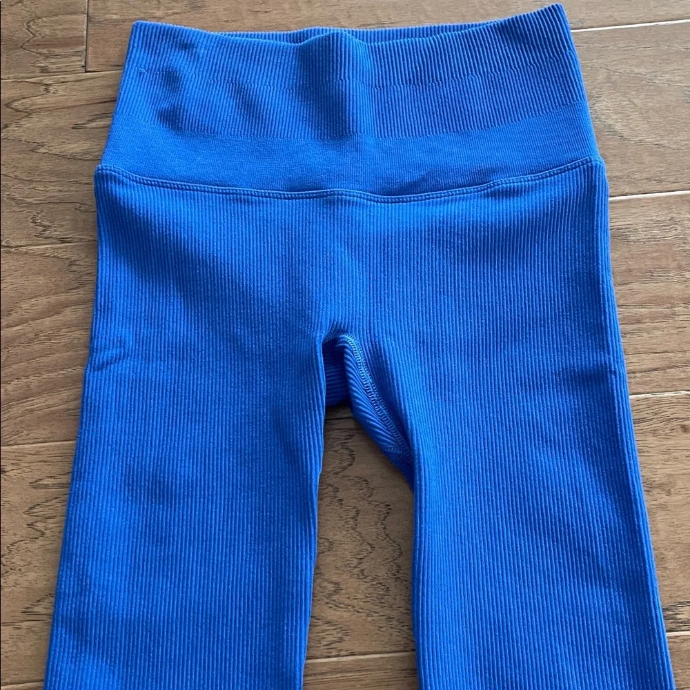 All in Motion Cobalt‎ Blue Ribbed 7/8 Leggings Small